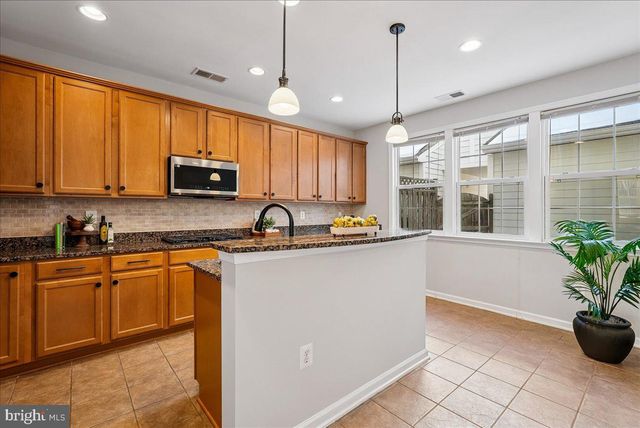 19390 COPPERMINE SQ, Leesburg, VA 20176