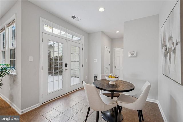 19390 COPPERMINE SQ, Leesburg, VA 20176