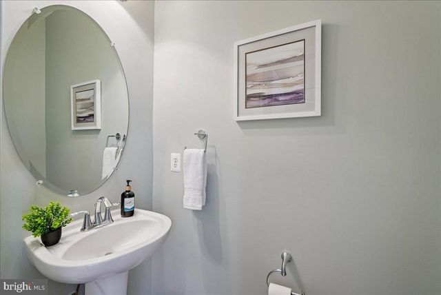 19390 COPPERMINE SQ, Leesburg, VA 20176