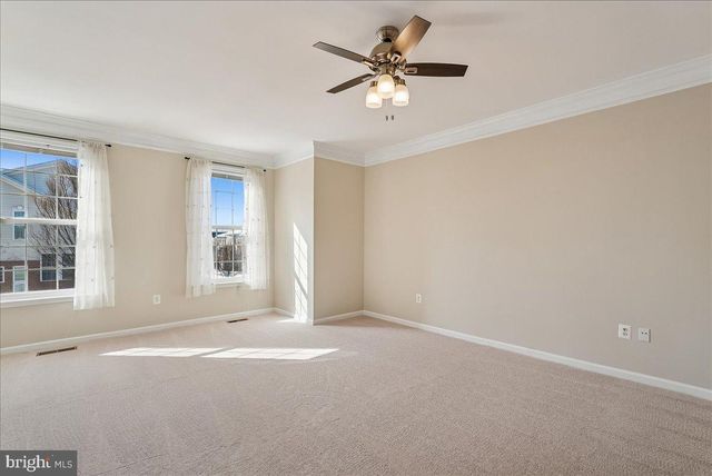 19390 COPPERMINE SQ, Leesburg, VA 20176