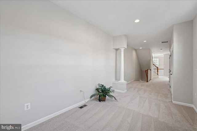 19390 COPPERMINE SQ, Leesburg, VA 20176