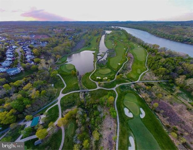 19390 COPPERMINE SQ, Leesburg, VA 20176