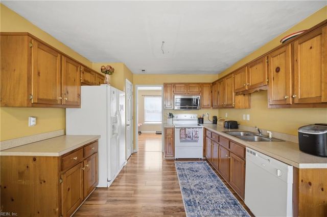 5104 York ST, Chesapeake, VA 23321