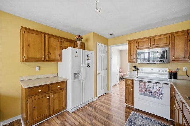5104 York ST, Chesapeake, VA 23321