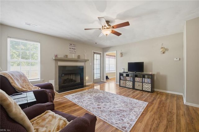 5104 York ST, Chesapeake, VA 23321