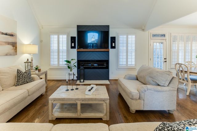 13966 ELAM CIRCLE, Northport, AL 35475