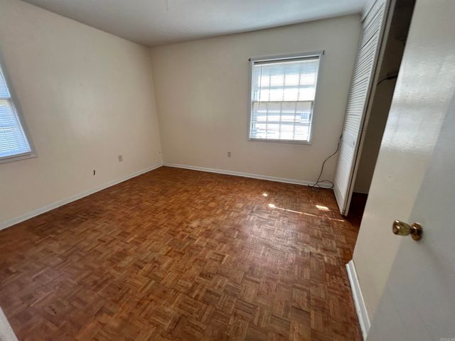 1905 S Spring St, Stuttgart, AR 72160