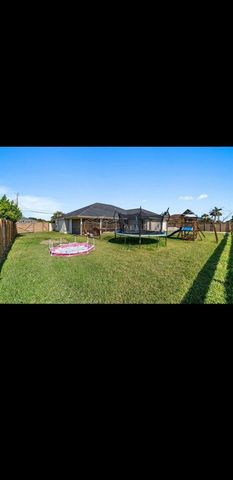 434 SW JEANNE Avenue, Port St. Lucie, FL 34953