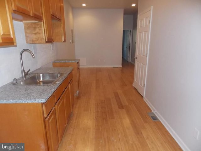 5241 CHESTER AVE, Philadelphia, PA 19143