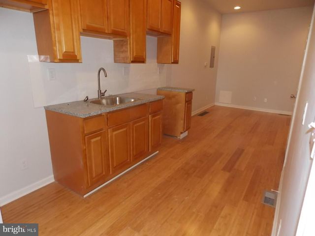 5241 CHESTER AVE, Philadelphia, PA 19143
