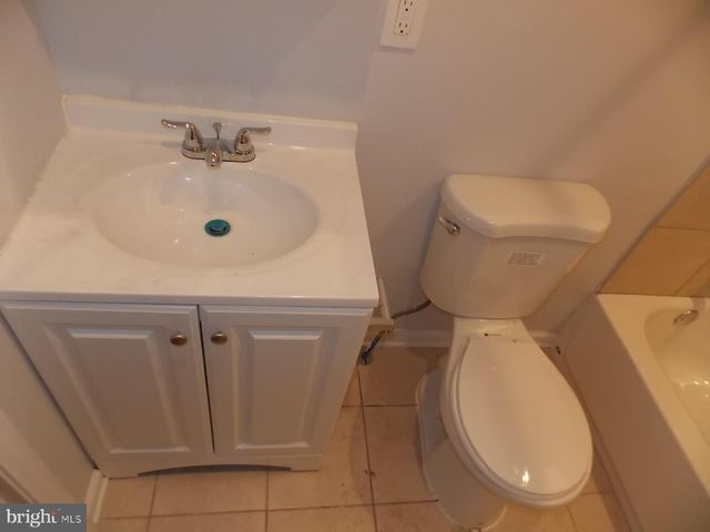 5241 CHESTER AVE, Philadelphia, PA 19143