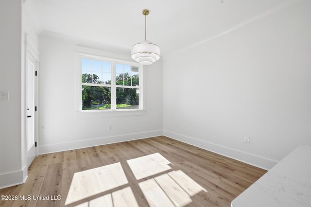 127 Iberville Drive, Biloxi, MS 39531