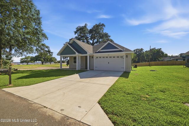 127 Iberville Drive, Biloxi, MS 39531