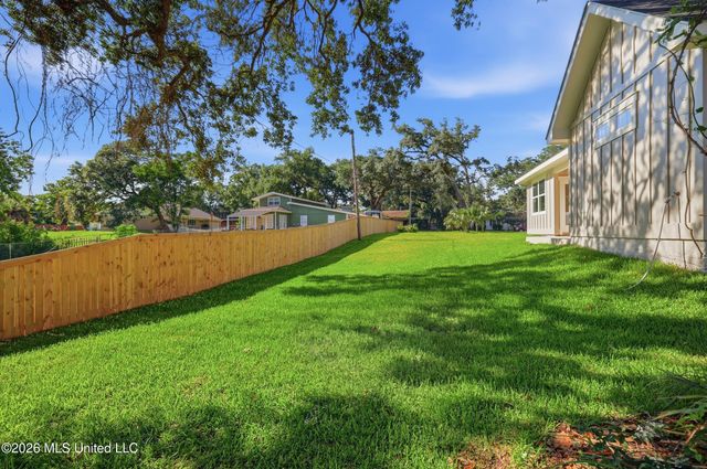 127 Iberville Drive, Biloxi, MS 39531