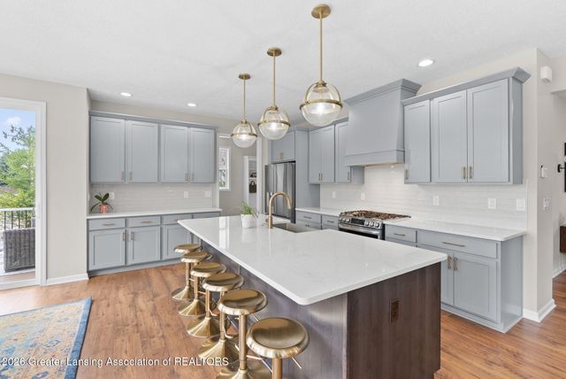 5596 Copper Creek Drive, Haslett, MI 48840