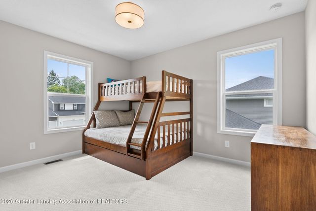 5596 Copper Creek Drive, Haslett, MI 48840