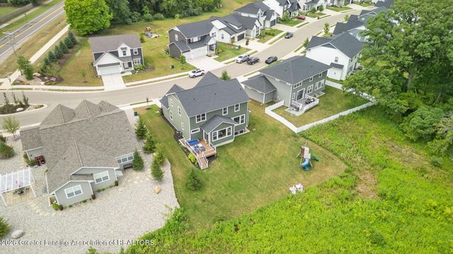 5596 Copper Creek Drive, Haslett, MI 48840