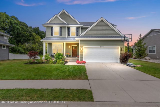 5596 Copper Creek Drive, Haslett, MI 48840