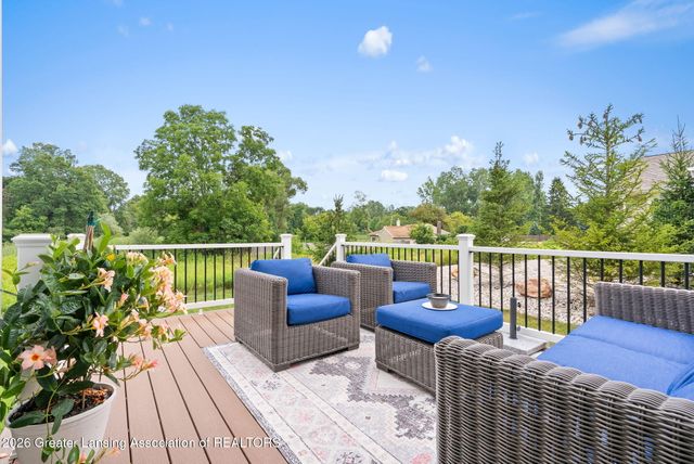 5596 Copper Creek Drive, Haslett, MI 48840
