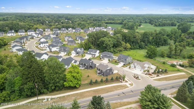 5596 Copper Creek Drive, Haslett, MI 48840