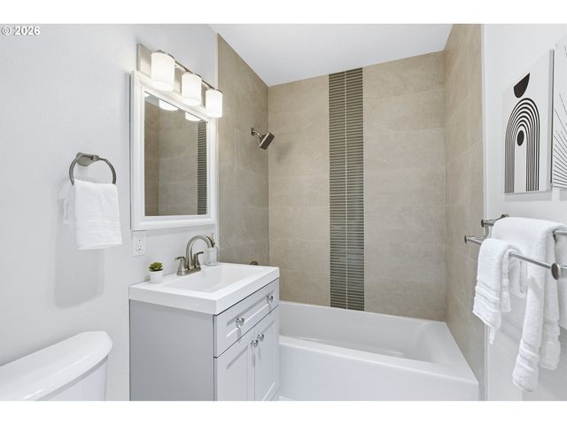 5224 Se RAMONA St, Portland, OR 97206