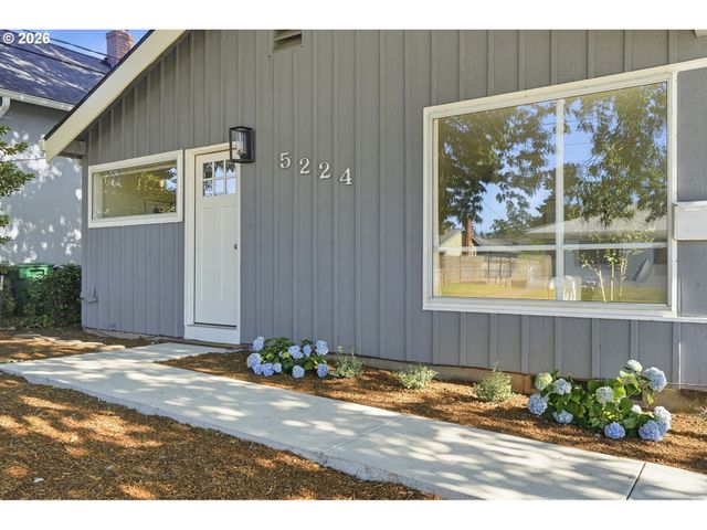 5224 Se RAMONA St, Portland, OR 97206