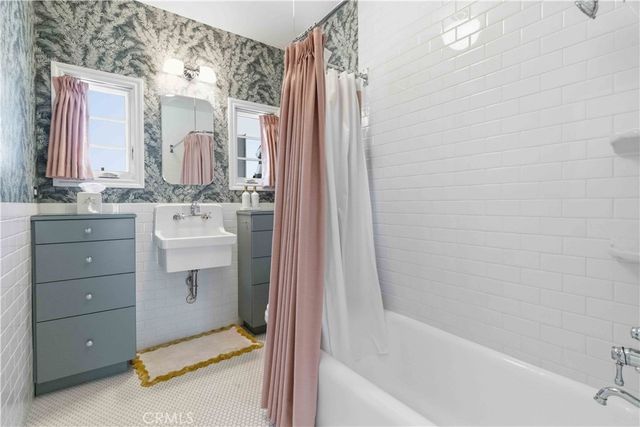 3362 Madera, Los Angeles, CA 90039