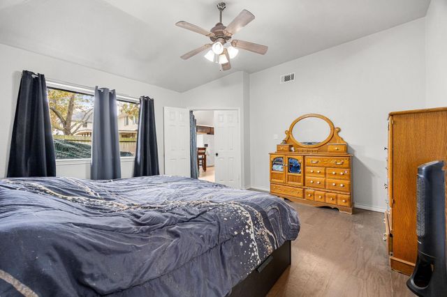 8730 Pines Place Drive, Humble, TX 77346