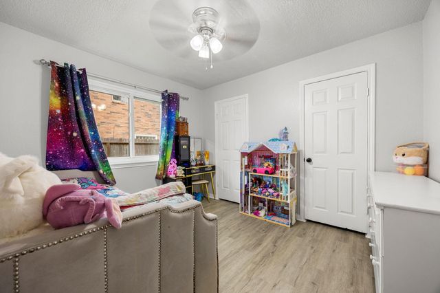 8730 Pines Place Drive, Humble, TX 77346