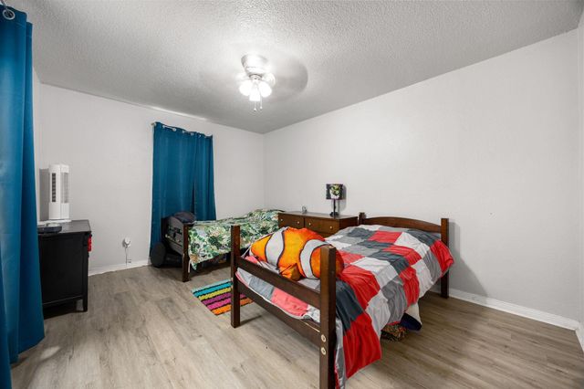 8730 Pines Place Drive, Humble, TX 77346