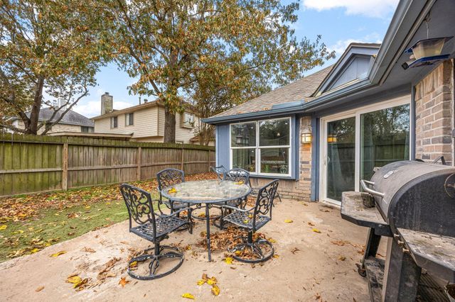 8730 Pines Place Drive, Humble, TX 77346