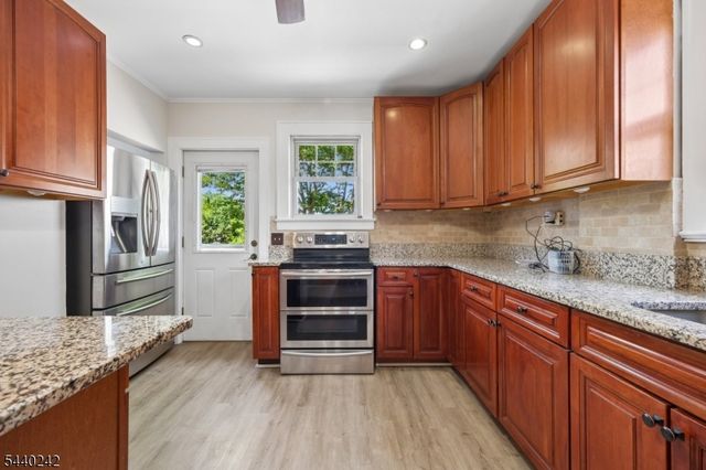 659 Raritan Rd, Cranford Twp., NJ 07016