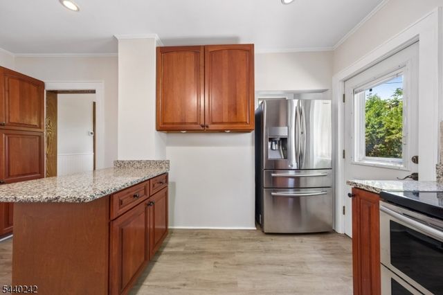 659 Raritan Rd, Cranford Twp., NJ 07016