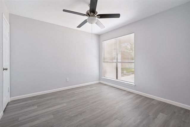 1618 San Francisco Street, Carrollton, TX 75007