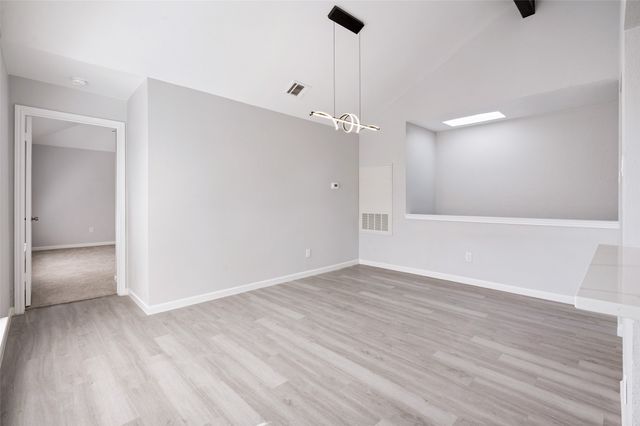 1618 San Francisco Street, Carrollton, TX 75007