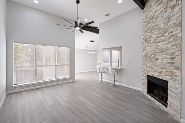 1618 San Francisco Street, Carrollton, TX 75007