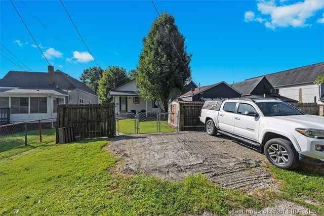 1409 Culbertson Avenue, New Albany, IN 47150