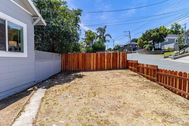 644 Porter St, Vallejo, CA 94590