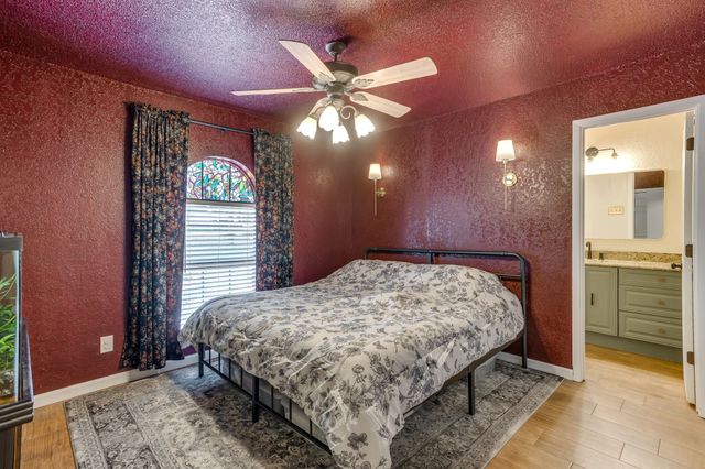 2711 Lone Star Lane, Grapevine, TX 76051