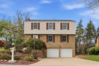 113 N Harleston Dr, Ross Twp, PA 15237