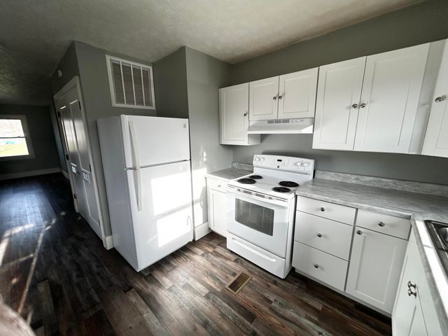 313 Fairlane Drive, Vanceburg, KY 41179