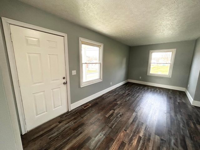 313 Fairlane Drive, Vanceburg, KY 41179