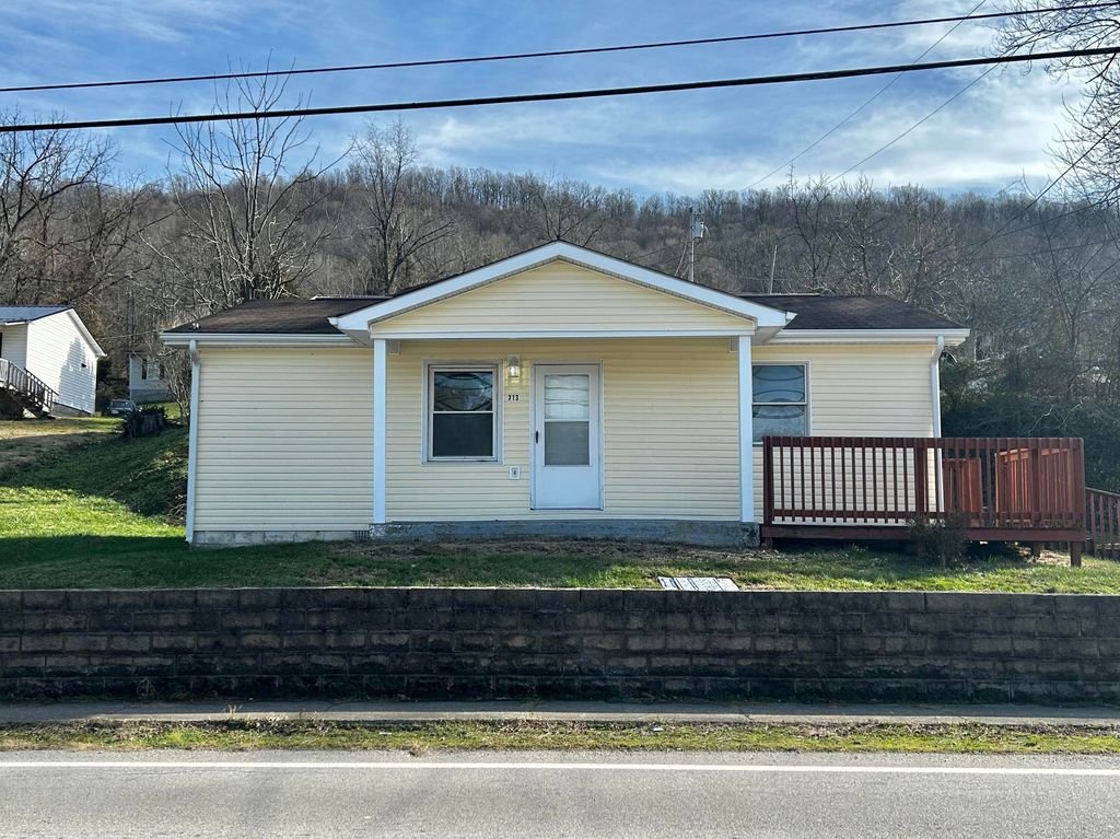 313 Fairlane Drive, Vanceburg, KY 41179