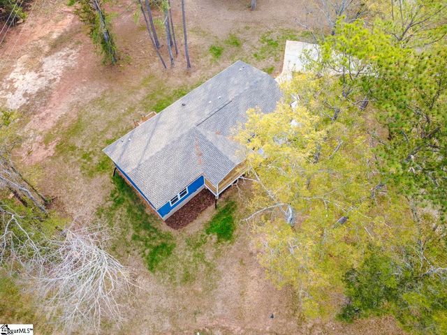 2 Marshall Lane, Due West, SC 29639