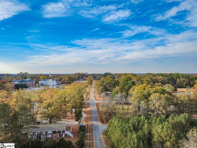 2 Marshall Lane, Due West, SC 29639