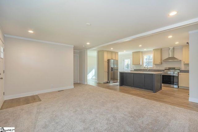 2 Marshall Lane, Due West, SC 29639