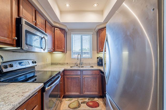 1825 W RAY Road 1068, Chandler, AZ 85224