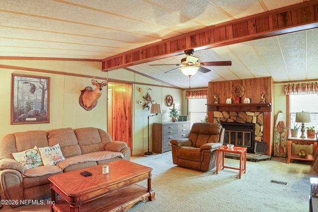 10697 COUNTY ROAD 127, Sanderson, FL 32087