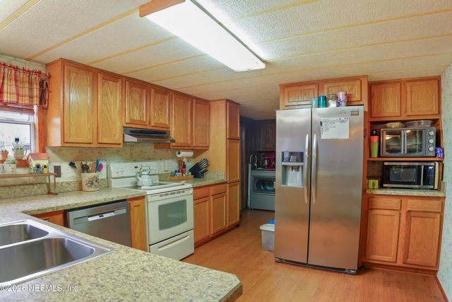 10697 COUNTY ROAD 127, Sanderson, FL 32087