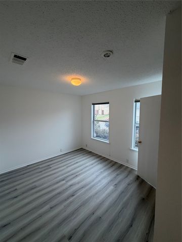 1937 Earnhardt Way, Dallas, TX 75217